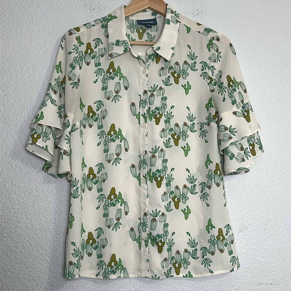 ModCloth Women’s Size Small Cactus‎ Ruffle Short Sleeve Button Down Top